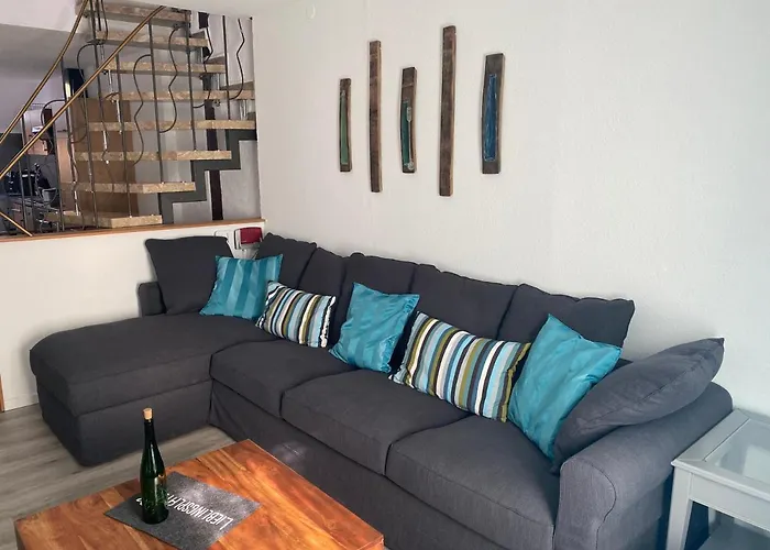 Semesterbostad Mosel Roeschen *