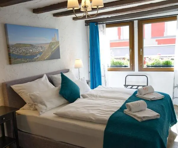 Mosel Roeschen * Bernkastel-Kues